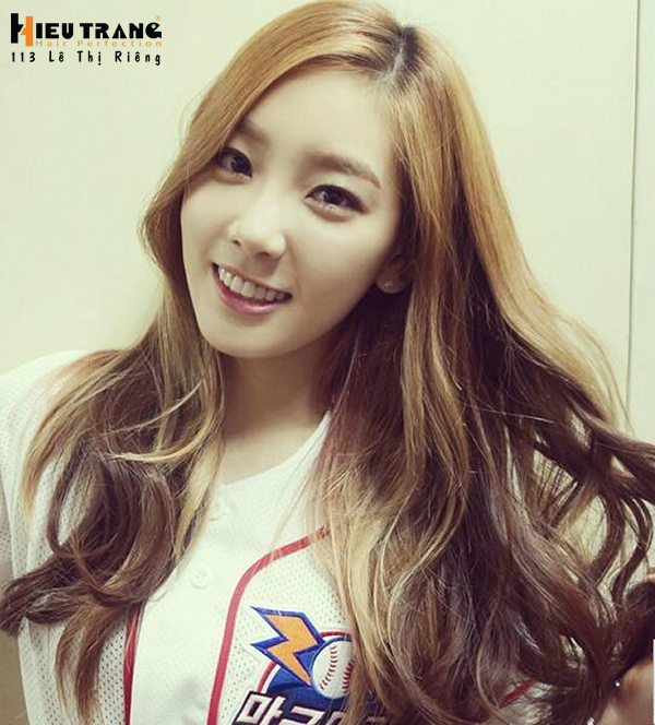 t&oacute;c nhuộm m&agrave;u n&acirc;u v&agrave;ng