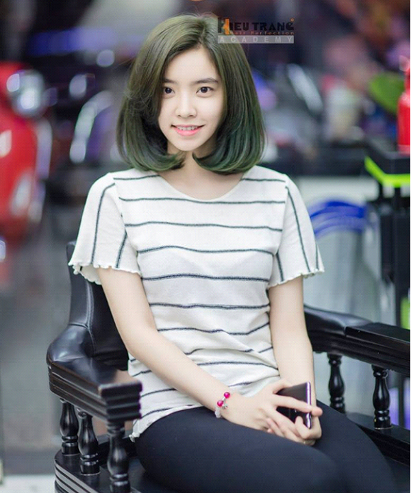 h&igrave;nh ảnh mẫu uốn cụp tại salon hiếu trang